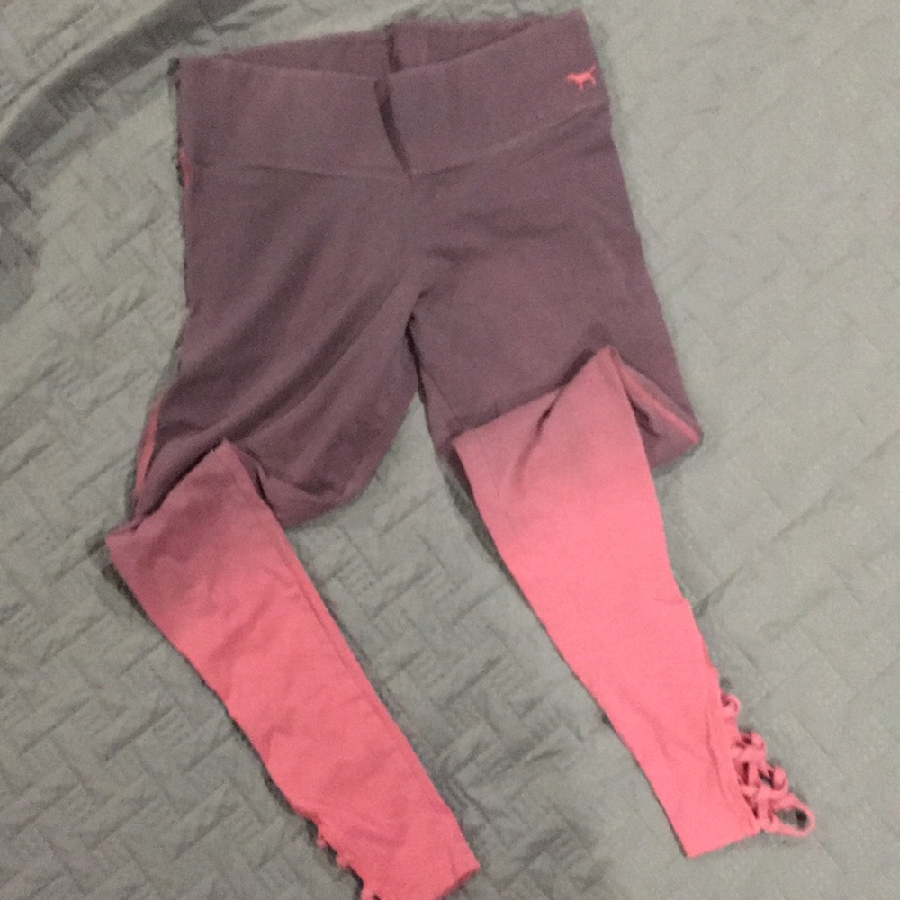 PINK yoga leggings